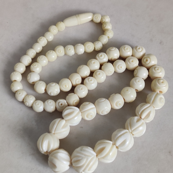 Vintage Vegetable Ivory Art Deco Necklace - Picture 12 of 16